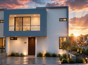 1 · Casa en Venta en Cañadas del Arroyo, Querétaro