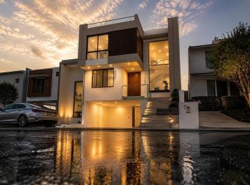 1 · Casa en Venta en Cumbres del Cimatario, Residencia de Autor, Roof Garden, Luxury