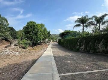ac8c0b9139ebd1d998783c170337ad7ad34fb8a237334f4213fa0b328ab1885e · Terrenos en Venta en Las Cañadas Bosque de Los Colomos