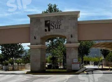 Casa · 153m² · 4 Recámaras · 2 Estacionamientos · Casa en Amueblada en Portal del Sur