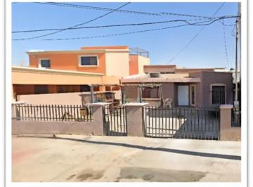 Casa de 3 habitaciones, Mexicali · Casa en Venta en Lago de Peipus 471 Jardines del Lago Mexicali Baja California
