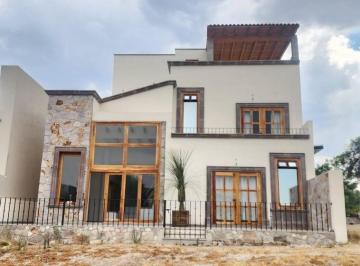 8246d9c2b35c4d10930c628fa60c6e64e0b06f9889a7e0746dd632354a84ada0 · Casa Darvine Club de Golf Ventanas San Miguel de Allende