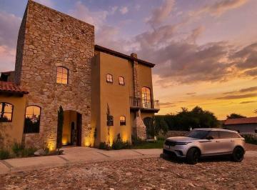 d1cf58b03bf262919e78f61499e0a0badb21cbe057c6944d55e10bd237d3383f · Casa Violet Hacienda Presita San Miguel de Allende