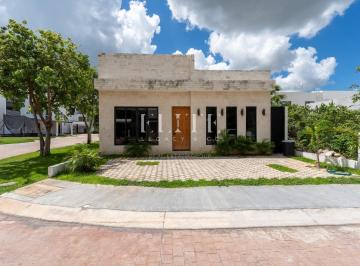 Casa · 220m² · 3 Recámaras · 2 Estacionamientos · ?casa en Renta en Residencial Rio de 3 Recámaras y Alberca en Esquina y Área Verde