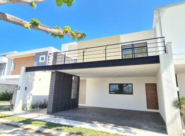 Casa · 271m² · 3 Recámaras · 2 Estacionamientos · Casa Residencial en Venta en Zona Country