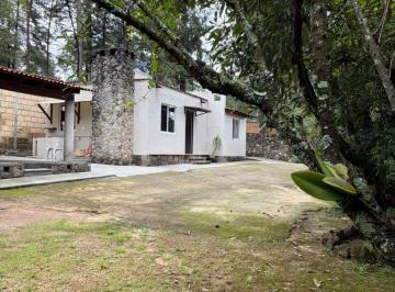 Casa de 3 habitaciones, Valle de Bravo · Renta de Casa con Excelentes Acabados en Cerro Colorado