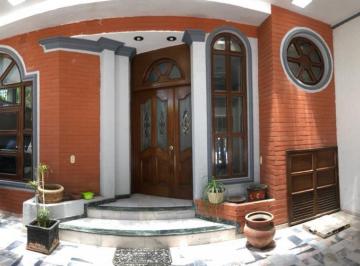 Casa · 334m² · 5 Recámaras · 2 Estacionamientos · Casa en Venta en Col. Punto Verde, León, Gto