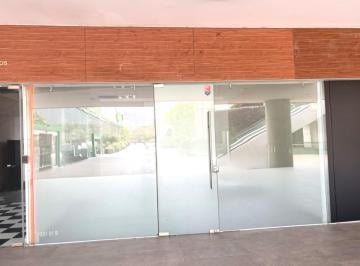1 · Local en Renta en Plaza Comercial en Valle Poniente