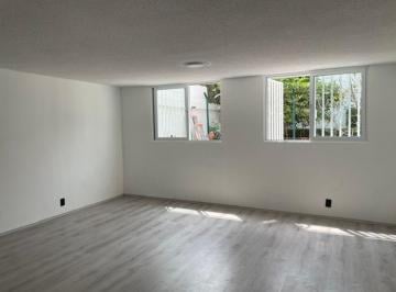 Casa de 3 habitaciones, Coyoacán · Cerca de División del Norte y Tlalpan en Fraccionamiento Los Robles