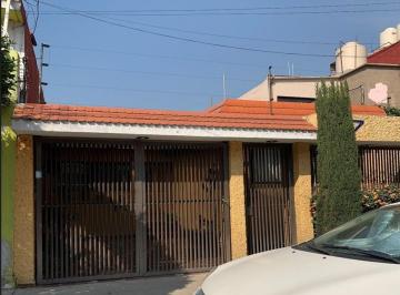 Casa de 3 habitaciones, Tlalnepantla de Baz · Casa de 190 m² con 3 Recámaras en Venta en Valle de Los Pinos
