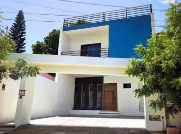 Casa de 4 habitaciones, Tuxtla Gutiérrez · Casa en Venta Col Calichal Zona Nte Pte de La Ciudad a Cuadras de La Prolongación de La 5ta Norte