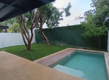 Casa en condominio 400m² Renta · Linda Casa en Privada Parque Central 3 Habs con Baño Completo