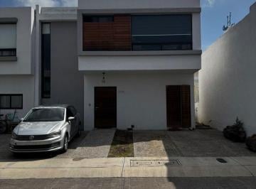 Casa en condominio de 3 habitaciones, Corregidora · Casa en Venta en El Colorado - a 5 Min del Nuevo Costco Corregidora