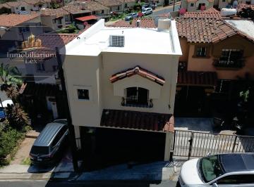 Casa de 3 habitaciones, Tijuana · Se Renta Preciosa Residencia en Colinas del Rey Tijuana
