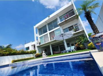 Casa · 495m² · 4 Recámaras · 2 Estacionamientos · Casa Minimalista en Venta — Corinto Residencial