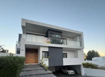 Casa en condominio de 6 habitaciones, Zapopan · Casa en Venta en Zapopan Residencial Diana Natura