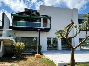 Local comercial · 400m² · Local Comercial en Venta en Plaza Solare Cancún | 400 m² con Terraza Frente a La Plaza de Toros