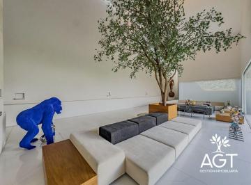 Casa de 4 habitaciones, Miguel Hidalgo · Casa Amueblada en Renta en Bosques de Las Lomas