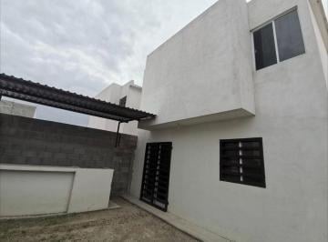 Casa de 3 habitaciones, Piedras Negras · Casa en Venta en Piedras Negras Cerca de Paseo Piedrasnegras