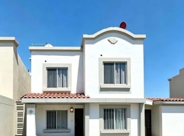 Casa de 2 habitaciones, Ensenada · Venta de Casa en Residencial Cerca de Plaza Sendero Ensenada