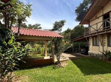 Quinta en Venta de 2 habitaciones · Casa Campestre en Terreno De. 1250 m en Coatepec Veracruz