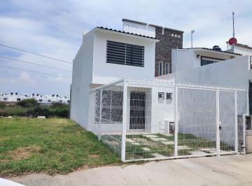 Casa · 95m² · 3 Recámaras · 1 Estacionamiento · Casa en Renta en Valle Real - (4)