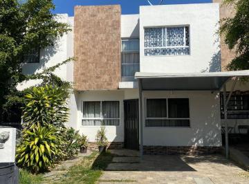 Casa en condominio de 4 habitaciones, San Pedro Tlaquepaque · Casa en Venta o Renta Pedregal del Bosque Dentro de Periferico Sur Amueblada o Sin Amueblar
