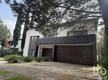 Casa · 531m² · 5 Recámaras · 4 Estacionamientos · Casa en Venta en El Cielo Country Club