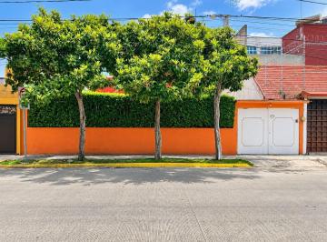 d2adc8f9eec91af0ecebbede701fa47fc2d2d452a39529fa953fc8d852416655 · Casa en Venta en Jardines de San Mateo Naucalpan