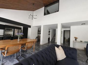 Casa en Condominio en Venta en Puerta de Hierro · Casa en Condominio en Venta en Puerta de Hierro