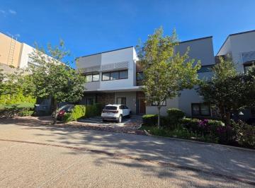 17a5883111377722080fb1370f88193c50608f1a102bae6c37b4485ce6946cf9 · Casa en Renta en Altozano | Condominio Brasas | 3 Recámaras