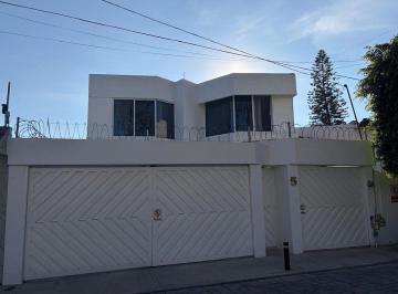 d75e21edc89be2aab2fd490a90e3578ad2f23cc02d5a1ee49fb93c9b5fda6546 · Casa en Renta en Álamos | Zona Centro | 4 Recámaras | Renovada