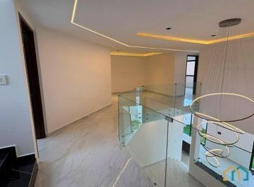 Casa · 301m² · 3 Recámaras · 2 Estacionamientos · Casa en Venta en Parque Adara, con Diseño Arquitectónico de Alto Nivel