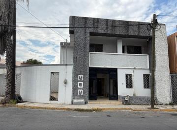 Casa · 270m² · 3 Recámaras · 2 Estacionamientos · Casa en Renta Mitras Centro Monterrey