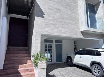 Casa de 3 habitaciones, Aguascalientes · Casa Amueblada en San Telmo Country Golf