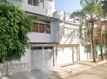Casa de 4 habitaciones, Nezahualcóyotl · Hermosa Casa en Venta en Nezahualcoyotl