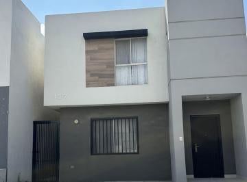 Casa de 3 habitaciones, Saltillo · Casa en Renta Semi Amueblada en Villas Castellana