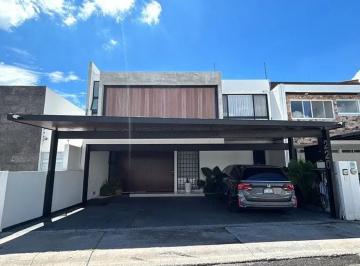 Casa de 5 habitaciones, Querétaro · Casa Vitta - Lomas de Juriquilla