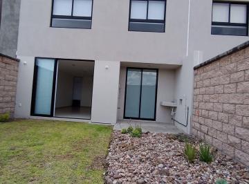 61c87d4eef74c71be8d1082d2e06629cef4d71dc32f862df38674a3984f584a7 · Casa en Venta Altos Juriquilla Querétaro