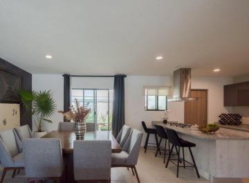 63a90baaee6e7d89edf7da9f6429a8e9b3806183e4f0e6f0dc26630265f898e1 · Casa en Condominio en Venta La Vista Residencial