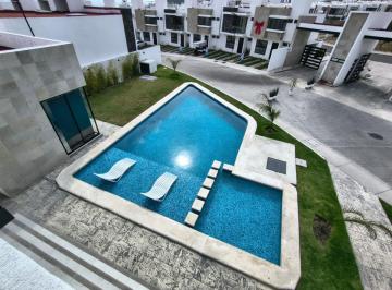 Casa · 90m² · 3 Recámaras · 2 Estacionamientos · Residencia en Venta en San Isidro Juriquilla, Excelente Inversión