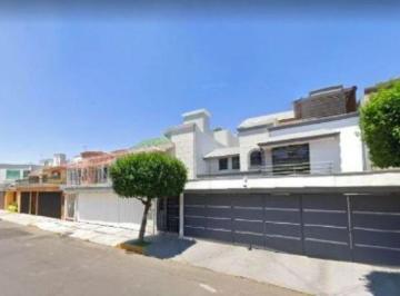 Casa de 5 habitaciones, Coyoacán · Venta de Casa en Col. Paseos de Taxqueña Coyoacan
