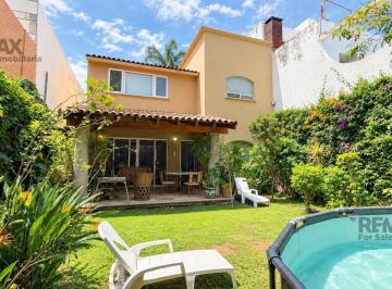 Casa · 220m² · 3 Recámaras · 2 Estacionamientos · Venta de Casa, Fracc. San Jerónimo Ahuatepec, Cuernavaca, Morelos…clave 6399