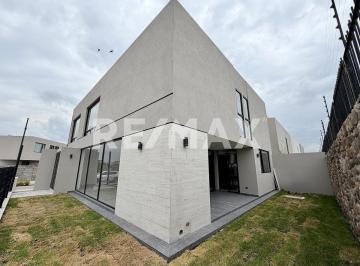 b69cae8b6030ca6607ec3864a8def2826b7d07e4acfaa04012060e2d350322cf · Casa en Venta El Campanario Lomas Norte Querétaro Vista Al Parque Central