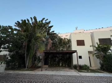 Casa en condominio de 4 habitaciones, Mérida · Casa en El Corazon de Altabrisa 4 Recamaras