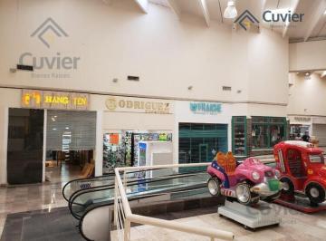 Local comercial · 150m² · Lr2927 - Rd Local en Renta, Plaza Crystal