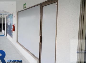 Local comercial · 50m² · 1 Estacionamiento · Local en Renta en Apodaca