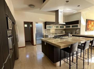 e3c304e1bb2151807162b6def054cc8cce3d4ba391cd389054c7f92c33440ccf · Casa en Venta El Campanario