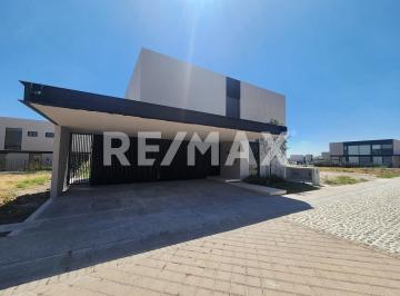 189d4cfadedc924ccbb583a9a615404f75ee79718f5c4bb72fe62f07befaf3d3 · Casa en Venta Lomas del Campanario Norte