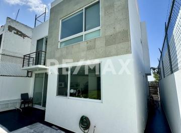 b9a1861fd8138d364d101bcfe4b0d4113d231596582053f2ea41ab7ae7befe4f · Casa en Venta Real de Juriquilla